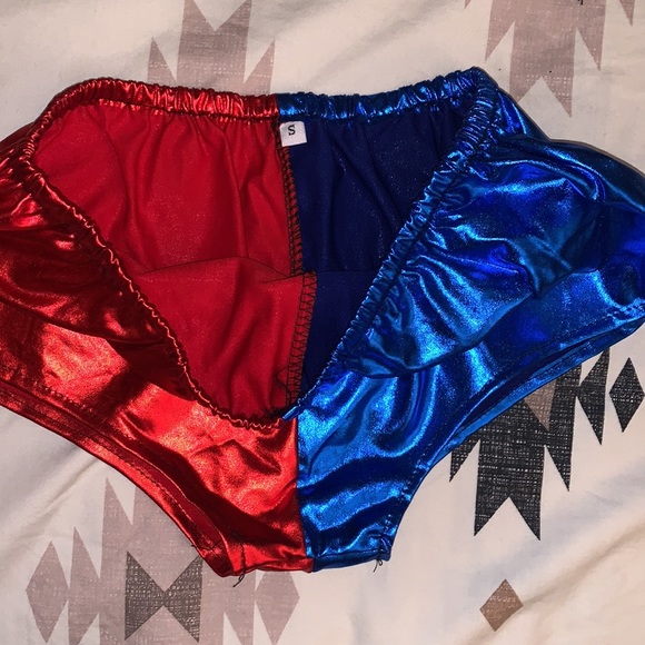 Harley Quinn costume - Picture 6 of 7